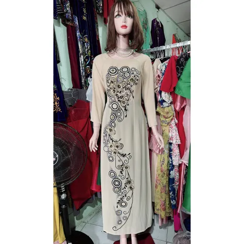 Áo dài đính kết và thêu vẽ thủ công nữ may sẵn thiết kế truyền thống đẹp cách tân nền màu kem mềm mại, co giãn nhẹ