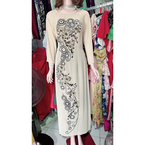 Áo dài đính kết và thêu vẽ thủ công nữ may sẵn thiết kế truyền thống đẹp cách tân nền màu kem mềm mại, co giãn nhẹ