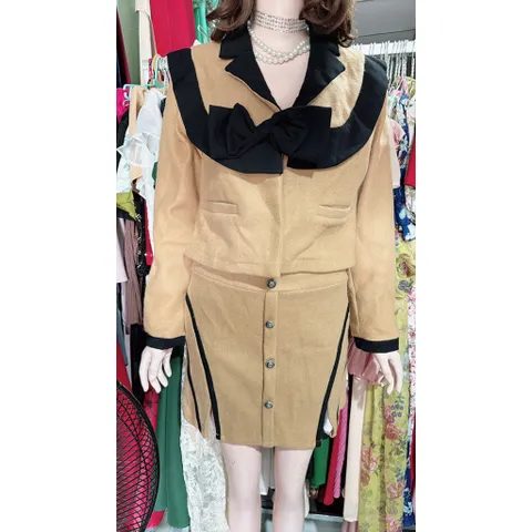 set áo và chân váy dạ tweed