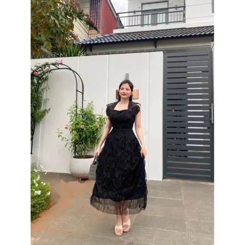 Đầm Ren Lưới Dự Tiệc Cho Nữ, Sang Trọng, Thanh Lịch. Chất Liệu Ren Mềm Mịn Thoáng Mát Hàng coa sẵn giao ngay đủ size