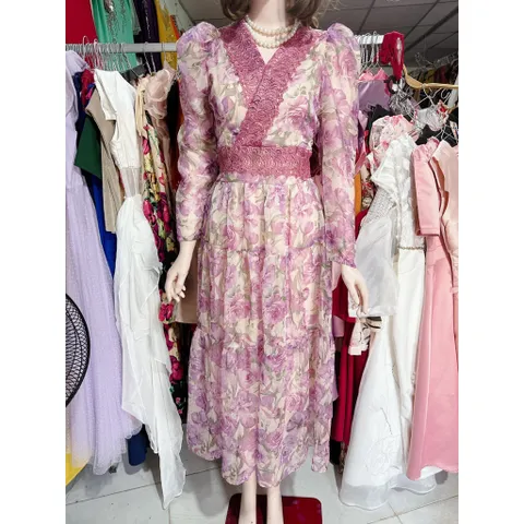 Đầm hoa đi biển du lịch đi chơi Chất liệu tơ nhẹ như mây, đúp lót 2 lớp Hàng có sẵn giao ngay Phía sau bo chun co giãn