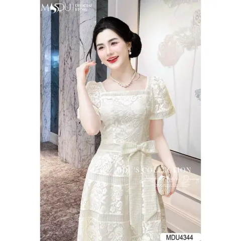 Đầm ren thiết kế dáng dài vintage cổ vuông tay ngắn hai lớp chất ren sữa nơ eo sang chành phù hợp đi tiệc, đi chơi