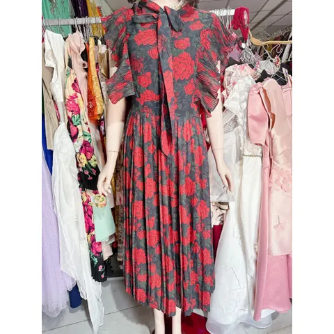Đầm hoa hồng dập ly phía sau bo chun co giãn dễ mặc Dứoi 70kg mặc đẹp Hàng có sẵn giao ngay Giá 390k Hàng Quảng Châu