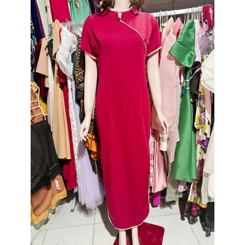 Sườn xám đỏ xinh  Hàng có sẵn giao ngay Eo dưới 88cm mặc đẹp Chất liệu umi co giãn dễ mặc Giá 290k