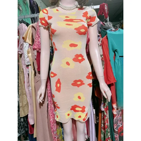 Đầm body len hoa siêu xinh (ảnh thật) Giá 250k Hàng có sẵn giao ngay chuyên hàng thiết kế
