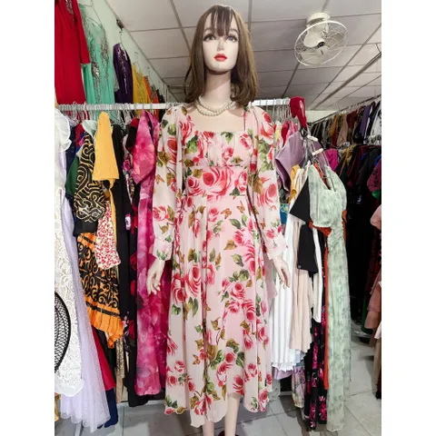 Đầm hoa Cổ vuông,tay dài  Hoa 3D Tơ Óng chiffon đúp lót 2 lớp Tinh Tế Haàng có sẵn giao ngay Phía sau bo chun co giãn