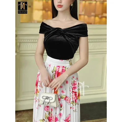 Set rời Channel áo nhug xoắn ngực trễ vai mix chân váy dập li hoa 3D sắc nét, cao cấp, sang trọng Giá 330k