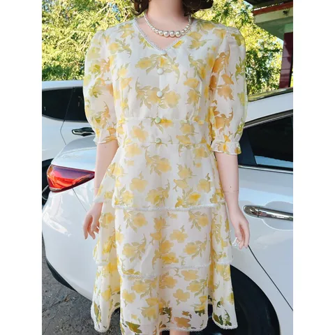 Đầm hoa tầng màu vàng Giá 320k Hàng có sẵn giao ngay XL Chất liệu hàng cao cấp