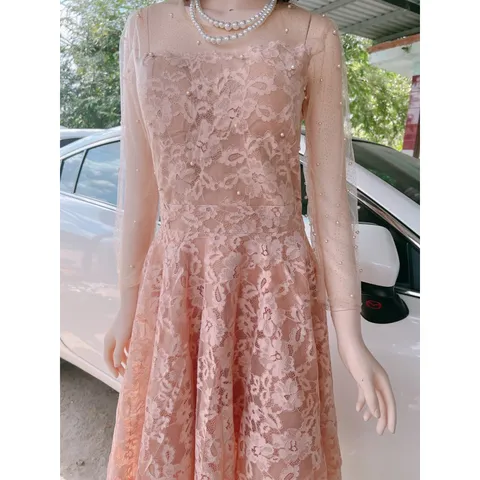 Đầm ren hồng nude siêu đẹp Giá 320k Hàng có sẵn giao ngay L Chất liệu ren Có sẵn mút ngực