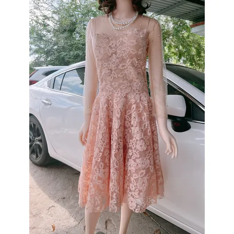 Đầm ren hồng nude siêu đẹp Giá 320k Hàng có sẵn giao ngay L Chất liệu ren Có sẵn mút ngực