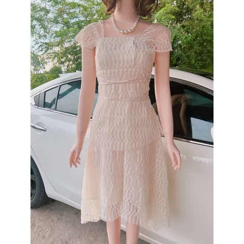 Đầm dự tiệc thiết kế cao cấp ren be tay cánh tiên, váy đi ăn cưới cho giới trẻ chất liệu ren voan nhún Giá 390k