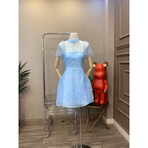 Đầm xanh tơ đẹp Giá 290k Hàng có sẵn giao ngay