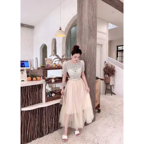 Váy ren xoè thiết kế cao cấp, đầm công chúa hot hit  Giá 380k Hàng có sẵn giao ngay Hàng bao đẹp Như hình chụp