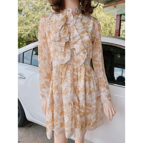 Đầm hoa phối ren Màu vàng Giá 290k Hàng có sẵn giao ngay