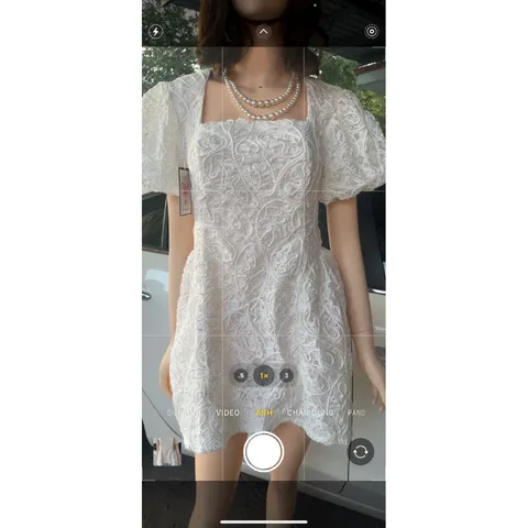Đầm ren trắng đẹp cao cấp Giá 290k Hàng có sẵn giao ngay Hàng đường may đẹp, kỹ, đúng mô tả.  100% sử dụng hình ảnh