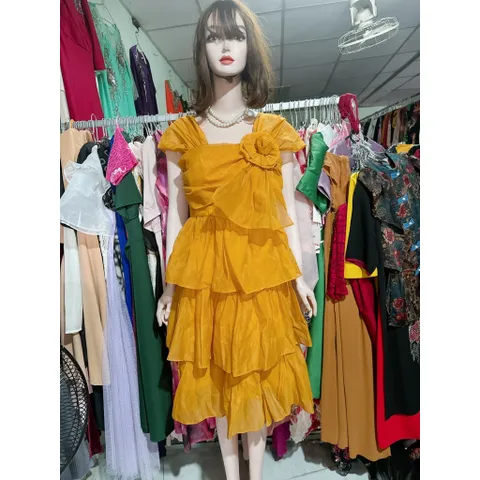 Đầm tầng đính hoa nổi Hàng có sẵn giao ngay Giá 290k Eo dưới 74cm Có sẵn mút ngực
