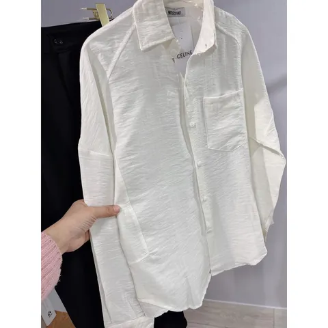 Set áo sơ mi đũi + quần đen Quảng Châu Mã này e bán hoài nhé kh🤗🤗 Giá 290k
