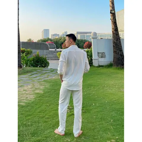 Áo xinh tựu trường,Áo sơ mi trắng cùng mùa tựu trường Em có nhiều mẫu áo trắng sơ mi size nhỏ size lớn nhiều lắm