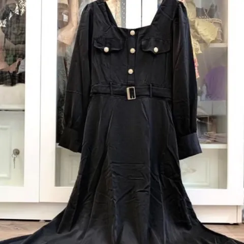 Đầm mango mát mịn Hàng có sẵn giao ngay Coa màu nude và màu xanh  Giá 290k Phía sau có bo thun co giãn dưới 65kg mặc đẹp