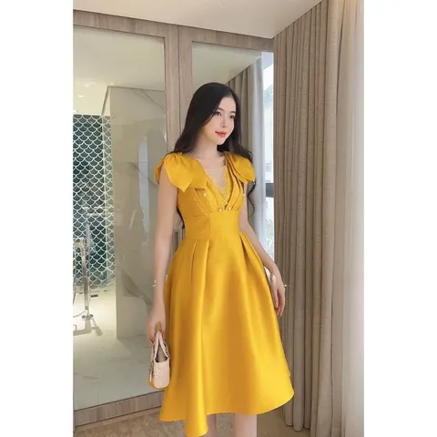Đầm chất liệu tapta đính kết siêu đẹp