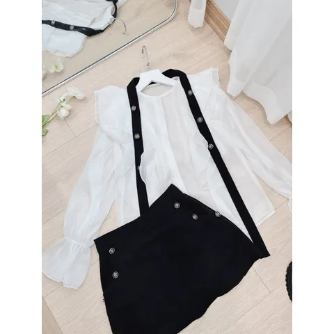 Set áo sơ mi + chân váy như hình Giá 290k Hàng có sẵn giao ngay