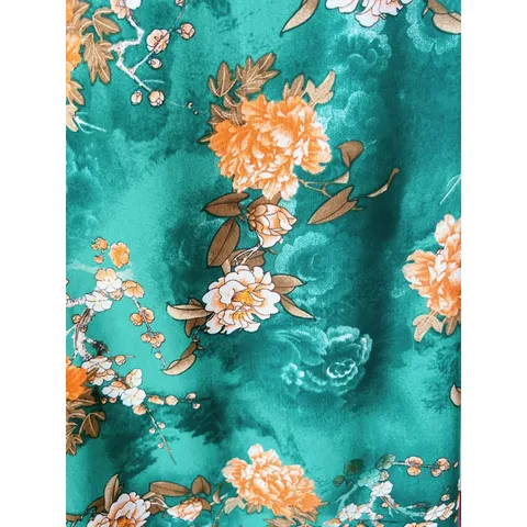 Set áo + chân váy hoa siêu đẹp Hàng đường may đẹp, kỹ, đúng mô tả.  thật của sản phẩm  Giá 290k