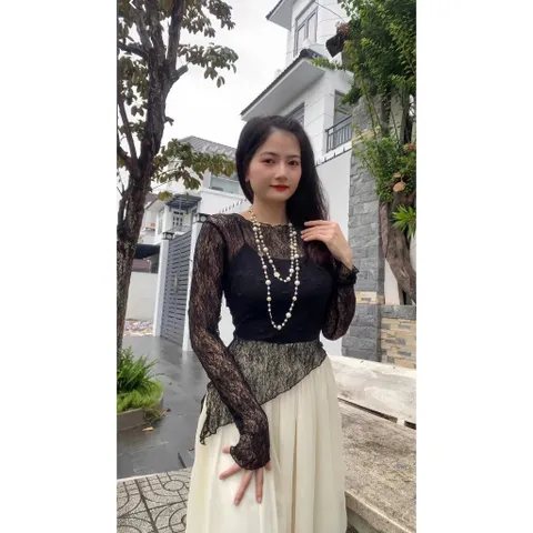 Set Áo Ren Sang Trọng, Vải Ren Mềm Mịn co giãn nhiều, Kèm Áo 2 Dây Co Giãn Tốt Hàng có sẵn giao ngay Màu đen và trắng