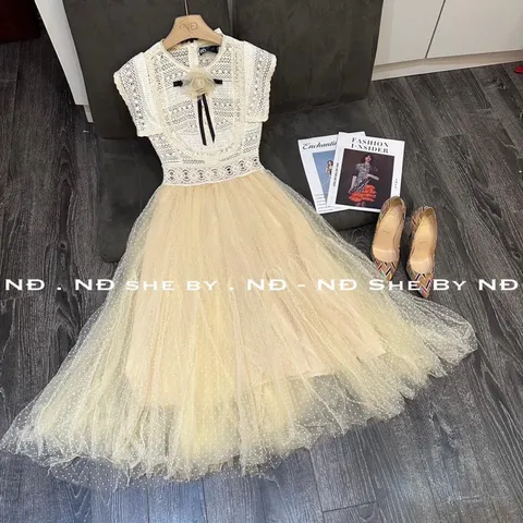 Đầm ren như hình Giá 370k Hàng cao cấp siêu đẹp Hàng có sẵn giao ngay