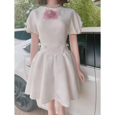Đầm siêu đẹp Thời Trang Sang Trọng Giá 290k Hàng có sẵn giao ngay Hình chụp thật 100%