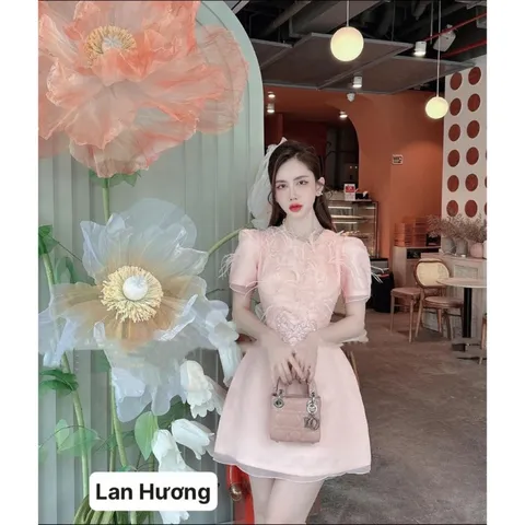 🎀Váy tafta nữ đính lông vũ và nơ đá sang chảnh, hàng 2 lớp, váy đứng form chuẩn ảnh mẫu mặc