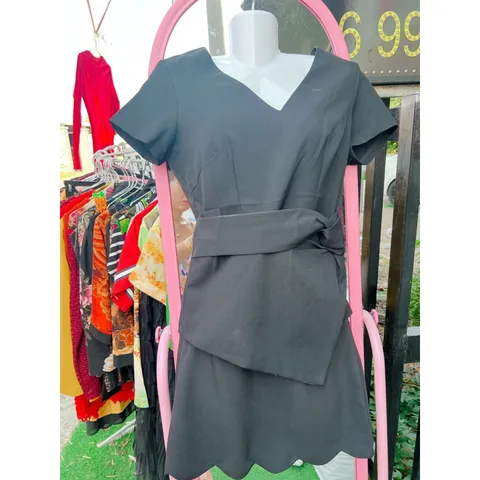 Set áo + chân váy quần Size S Hàng có sẵn giao ngay Giá 290k