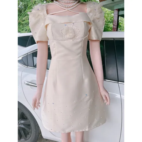Đầm thiết kế đính kết hoa  khâu thủ công cao cấp tỉ mỉ Chất liệu tapta  Giá 390k Hàng có sẵn giao ngay S Màu kem