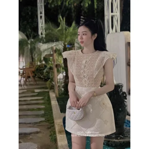 ĐẦM NUDE PHỐI REN TAY TIÊN  Sự xinh đẹp này lỡ va phải vào ánh mắt của nàngggg Chất xinh lắm khách nhé Giá 390k