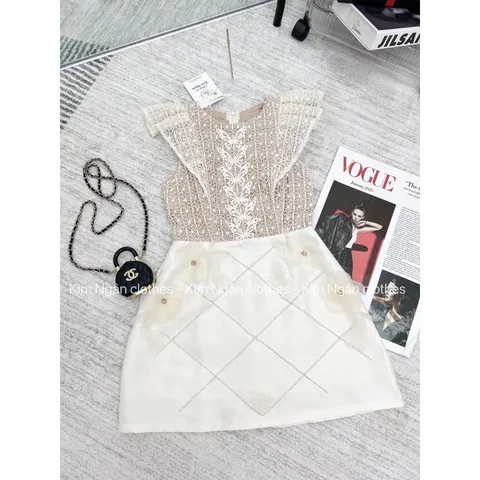 ĐẦM NUDE PHỐI REN TAY TIÊN  Sự xinh đẹp này lỡ va phải vào ánh mắt của nàngggg Chất xinh lắm khách nhé Giá 390k