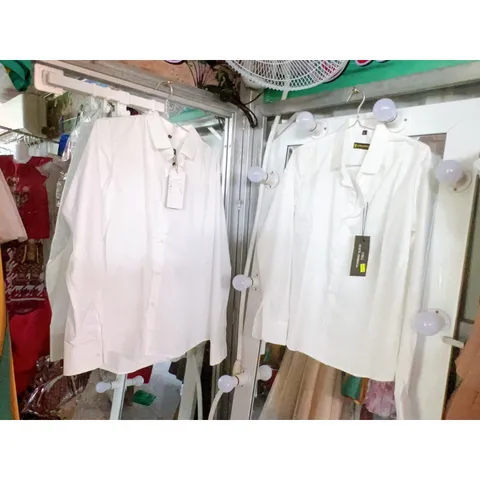 Áo xinh tựu trường,Áo sơ mi trắng cùng mùa tựu trường Em có nhiều mẫu áo trắng sơ mi size nhỏ size lớn nhiều lắm ạ