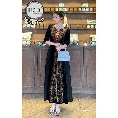 Mã đầm dạ hội (580)ép đá DMC, thiêu tay họa tiết hoa. - Chất Liệu: nhung phối nhũ . - size:58kg—>78kg. Hàng có sẵn