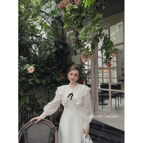 hàng 2 lớp, váy chất dạ dày dặn, may lót mềm mại phối ống tay tơ nhũ cao cấp, phần ren bèo phối trước ngực cũng là ren