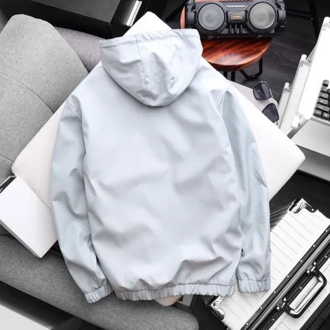 SIÊU ĐẸP SIÊU XỊN NHÉ NÉT TỪNG ĐƯỜNG KIM NHÉ👍🏻👍🏻 Áo Khoác Nam Gió cán 2 lớp có nón cao cấp xịn Hàng đẹp e bao luôn ạ