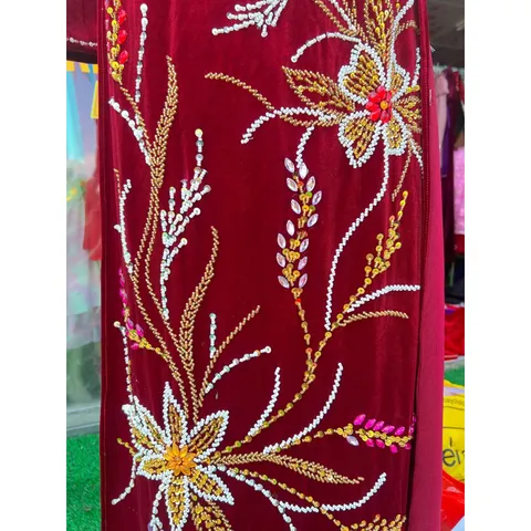 Áo daì nhung đỏ đô đính kêt siêu đẹp Hàng chụp thật 100% Size XL Hàng siêu đẹp tỉ mỉ Giá 450k/ áo dài đính kết