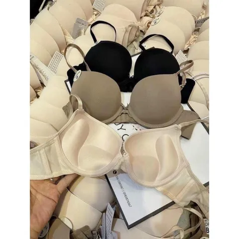 Áo lót xuất Mỹ Có sẵn màu nude Giá 120k Thiết kế ôm ngực, nâng khuôn ngực 1 cách hiệu quả , cực kỳ thoải mái