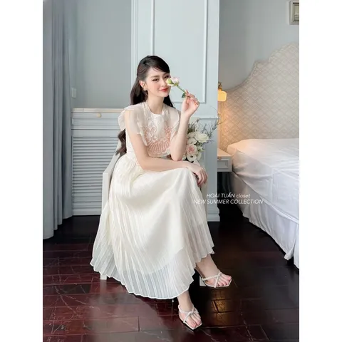Đầm trắng tiểu thư lụa dập ly thêu hoa cao cấp - Váy xòe dự tiệc Giá 390k Hàng có sẵn giao ngay M