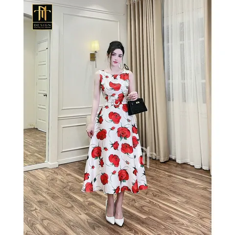 Đầm lụa siêu đẹp  Giá 390k Hàng có sẵn giao ngay Chất liệu lụa siêu đẹp, nhẹ, không nhăn, không rút, mềm mát