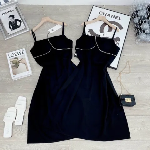 ❌đầm đen 2 dây viền hạt cao cấp 🎉🎉🎉 Giá 250k Chất cát boy dày dặn, viền dây hạt