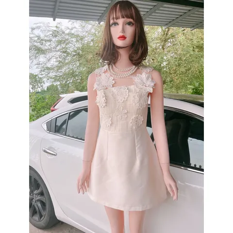 Đầm ren hoa phối tapta Giá 299k Hàng có sẵn giao ngay Hàng đường may đẹp, kỹ, đúng mô tả.