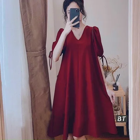Đầm suông Bầu bí bon chen được nhé Giá 250k Có 2 màu như hình