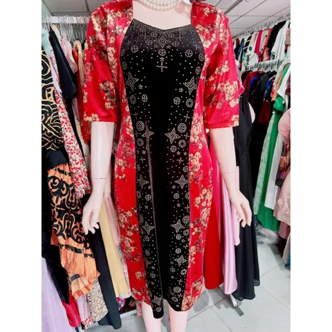 Đầm nhung sườn xám siêu đẹp Giá 290k Chất liệu nhung co giãn dễ mặc