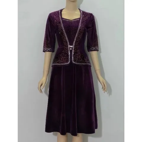Đầm dự tiệc trung niên đầm tặng mẹ chất liệu nhung ép đá cao cấp size 55-75kg ký mặc vừa. một chiếc đầm không