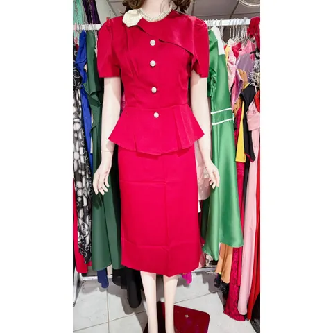 Set công sở thiết kế ôm peplum , đính hoa  Hàng có sẵn giao ngay SML, eo dưới 76cm mặc đẹp Size SML Giá 290k/ cả set