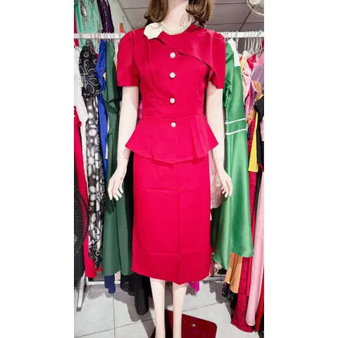 Set công sở thiết kế ôm peplum , đính hoa  Hàng có sẵn giao ngay SML, eo dưới 76cm mặc đẹp Size SML Giá 290k/ cả set