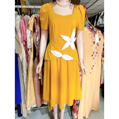 Đầm chất liệu thun umi cao cấp đính hoa nổi siêu đẹp Eo dứoi 84cm mặc đẹp, size SMLXL Màu đỏ và vàng Hàng có sẵn giao